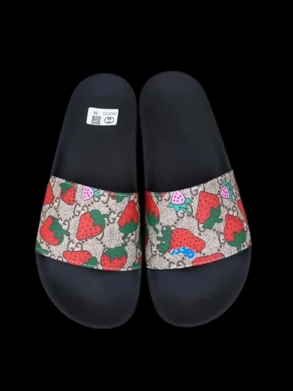 GG Supreme Slippers product image