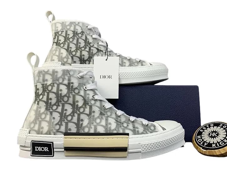 Dior B23 High-Top footwear product reference on a clean background