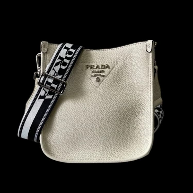 Front product image of Prada Vitello Daino Soft Hobo