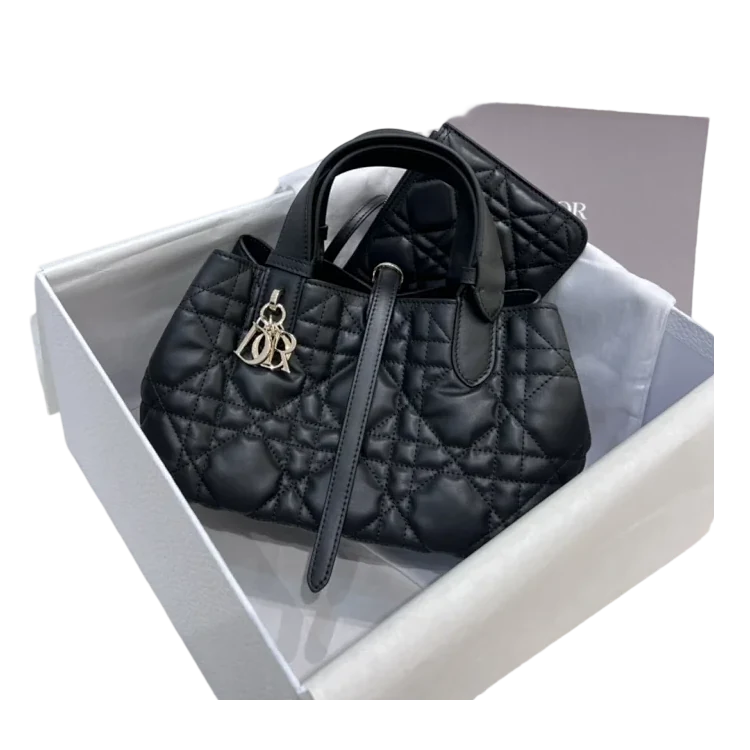 Front product image of Dior Toujours