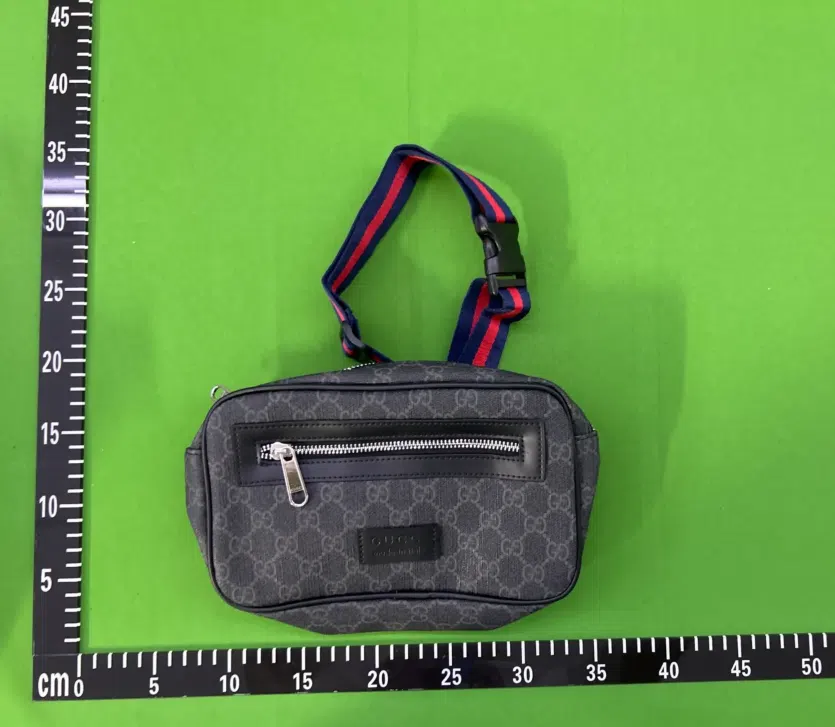 QC photo 1 for Gucci GG Supreme Bag