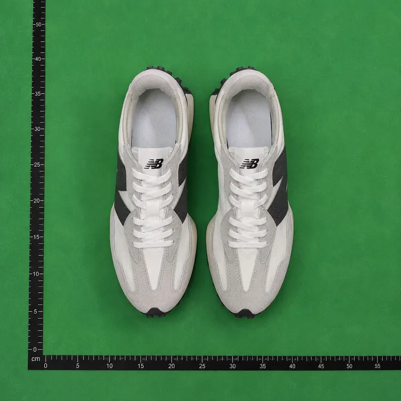 QC photo reference for New Balance 327