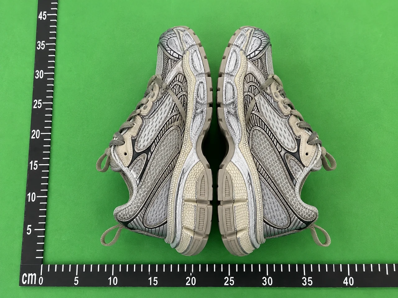 QC photo reference for Balenciaga 3XL — Silver & Beige