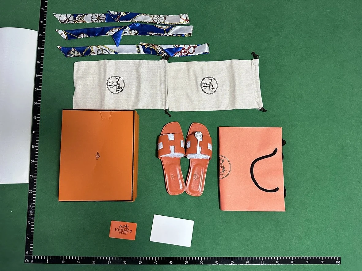 QC photo 1 for Hermes Slippers