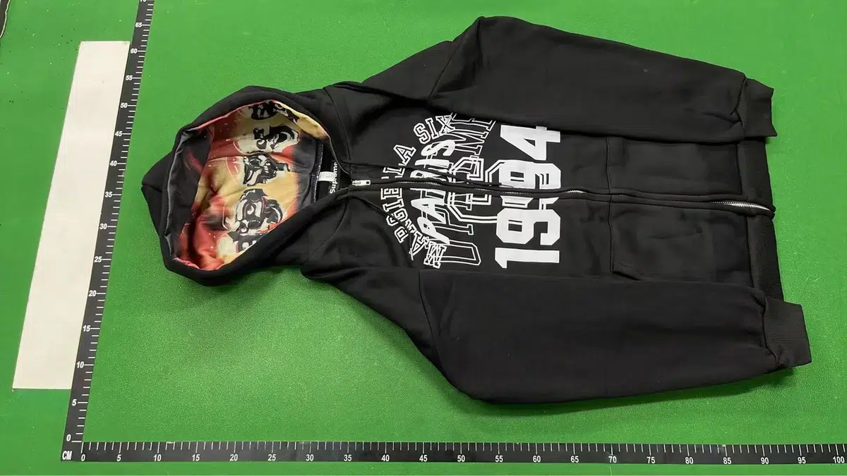 QC photo 1 for Supreme Hoodie